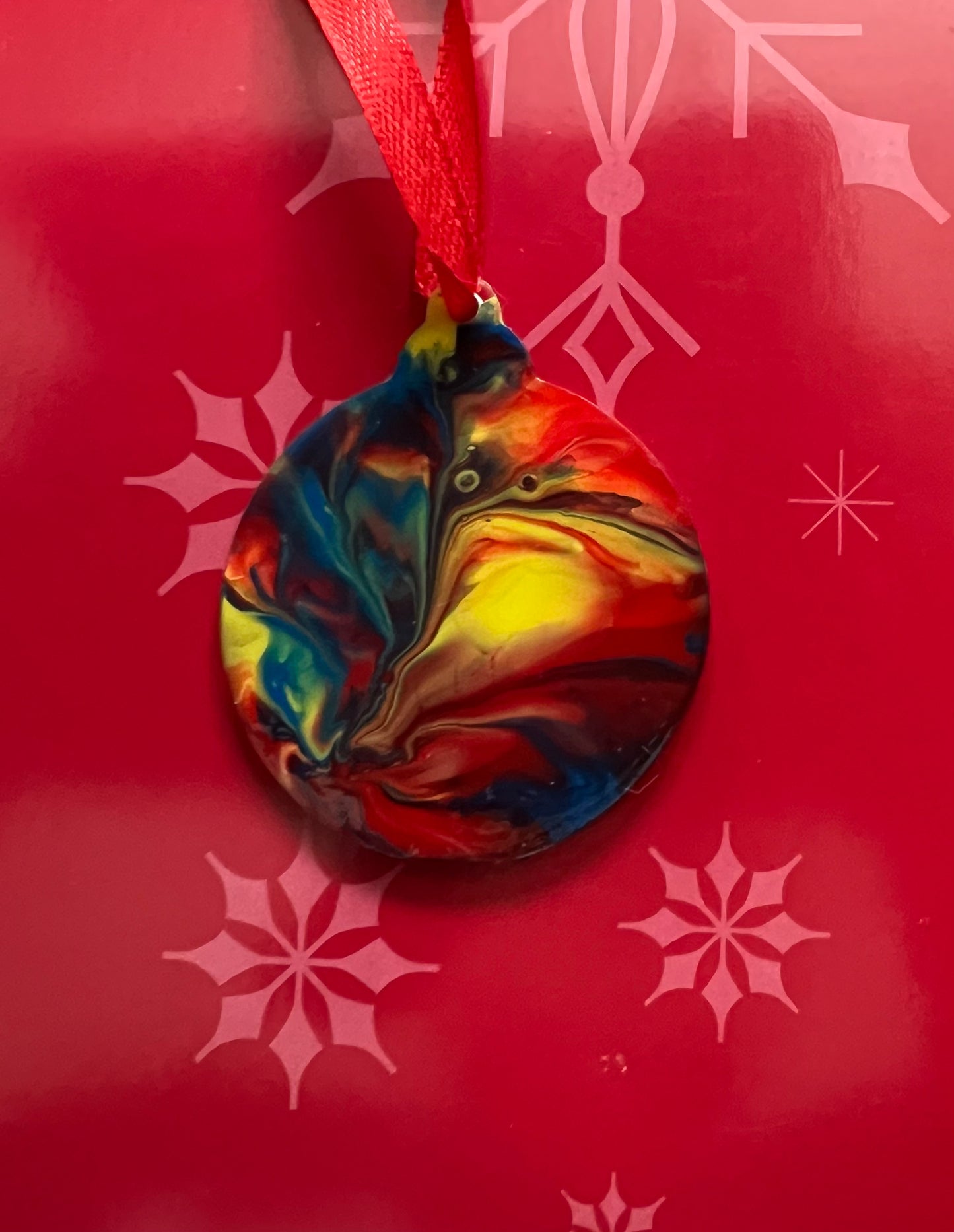 Crhistmas festive abstract ornament